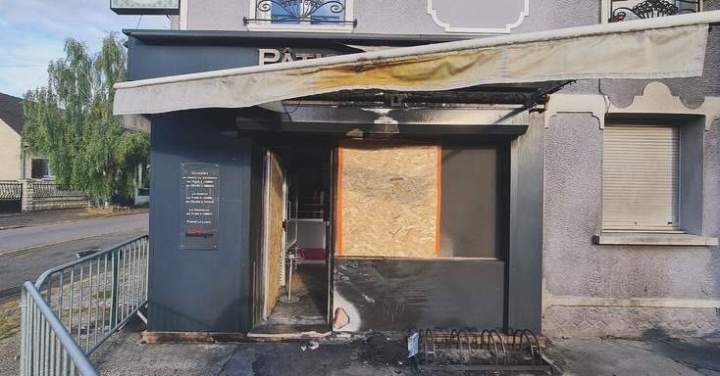 F9BBBBBE 0B15 4380 9A1D BD2B78D6F92C